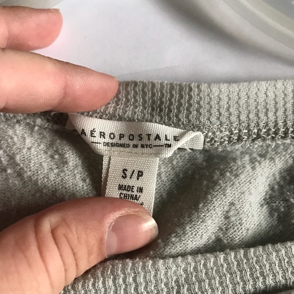 Gray Distressed Rose Sweater Aero - Picture 5 of 6